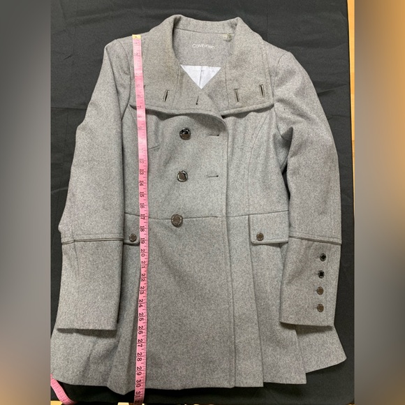 Calvin Klein Size 10 Double Breasted Skirted Coat. Grey. Like New. - Picture 4 of 8